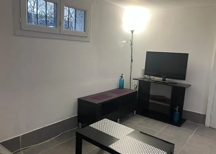 Grande Chambre, Sdb Partagee 앙제