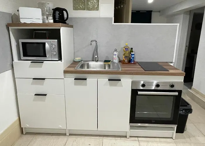 Grande Chambre, Sdb Partagee Kwatera prywatna *